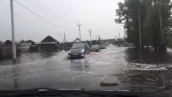 "Не мы виноваты, это дожди". Жители Тулуна ждут второй паводок и помощи от властей